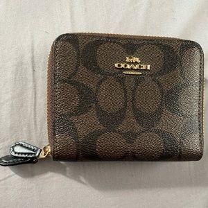 COPY - Coach double zip wallet!
